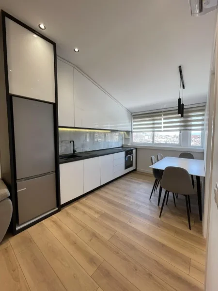 Tirane, shitet apartament 1+1 Kati 7, 53 m² 93.000 € (RRUGA ANDROKLI KOSTALLARI)