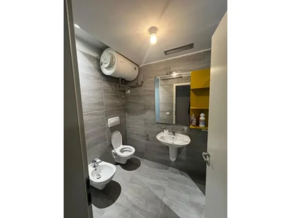 Tirane, shitet apartament 2+1 Kati 3, 90 m² 165.000 € (Kompleksi Magnet)