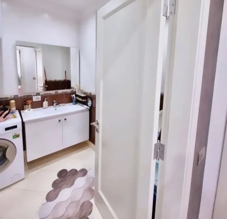 Tirane, shitet apartament 2+1 , 105 m² 220.000 € (Kopshti botanik)