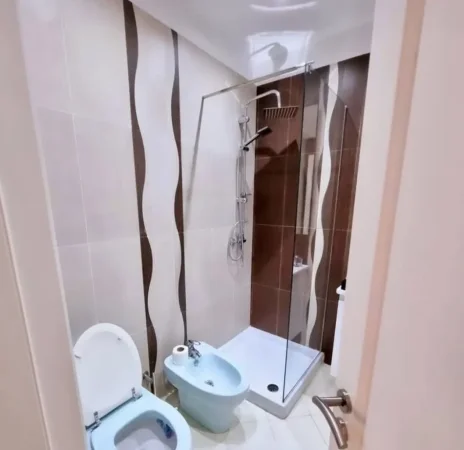 Tirane, shitet apartament 2+1 , 105 m² 220.000 € (Kopshti botanik)