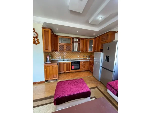 Qera, Apartament 2+1, Vasil Shanto, Tiranë.