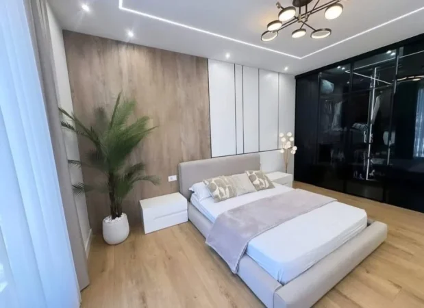 Tirane, shitet apartament 3+1 Kati 8, 156 m² 312.000 € (Porcelan)