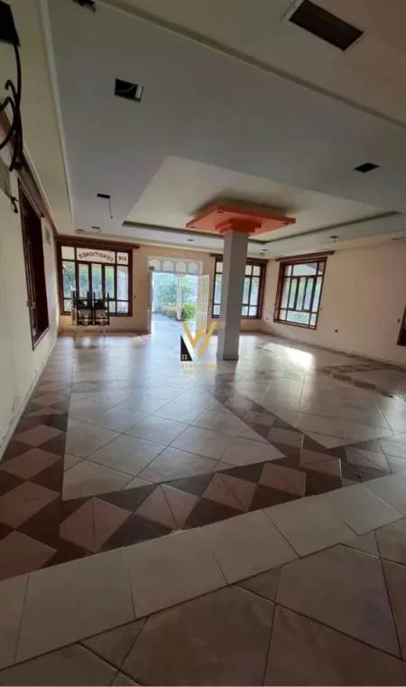 Tirane, jepet me qera Ambient Komercial Kati 0, 400 m² 1.500 € (THUMANE - KASHAR)