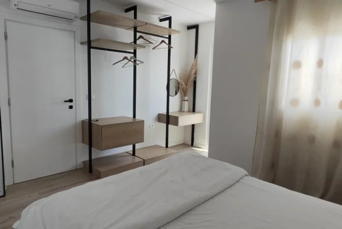 Tirane, shitet apartament+verande | Penthouse 3+1 Kati 8, 198 m² 180.000 € (Rruga Myslym Keta)