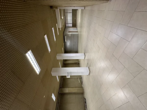 Tirane, jap me qera ambjent biznesi Kati 2, 350 m² 3.000 € (Rruga Pjetër Budi, Tirane)