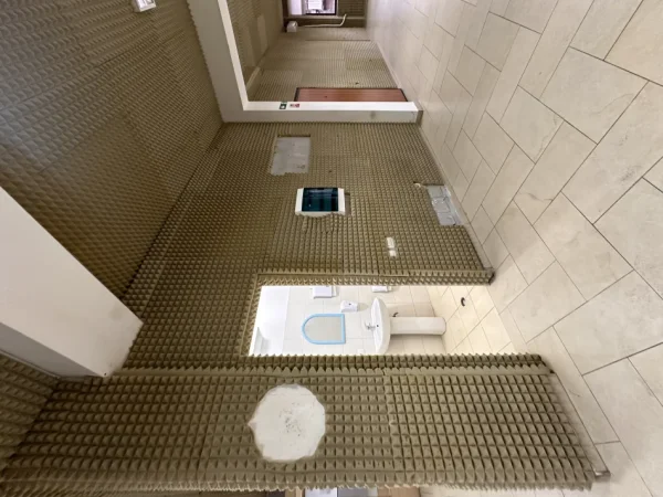 Tirane, jap me qera ambjent biznesi Kati 2, 350 m² 3.000 € (Rruga Pjetër Budi, Tirane)