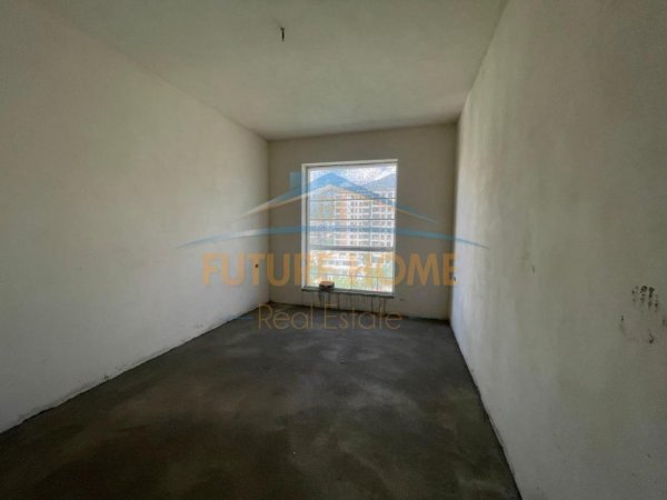 Tirane, shitet apartament 2+1+Ballkon Kati 3, 107 m² 157.800 € (Porcelan, prane TV Klan)