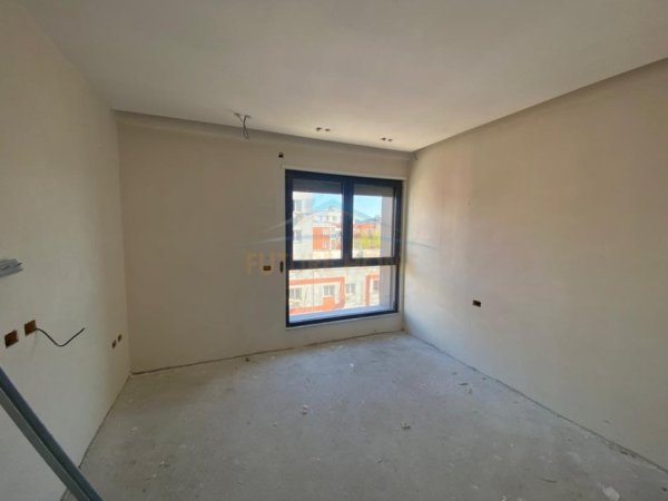 Tirane, shitet apartament 2+1 Kati 6, 108 m² 226.850 € (Jordan Misja)