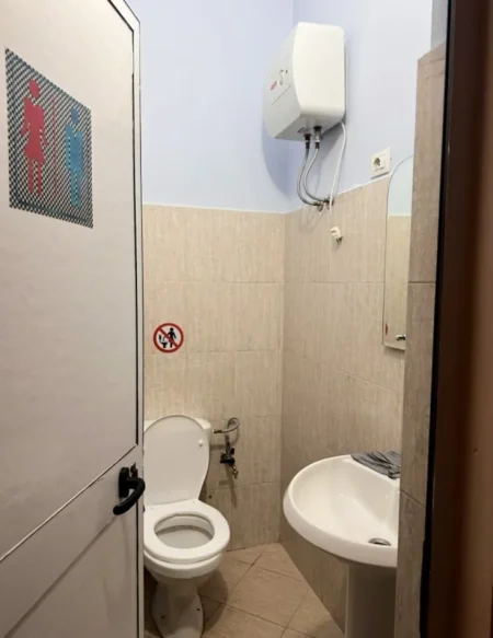 Tirane, jap me qera ambjent biznesi Kati 0, 58 m² 400 € (Rruga Pjetër Budi, Tirane)