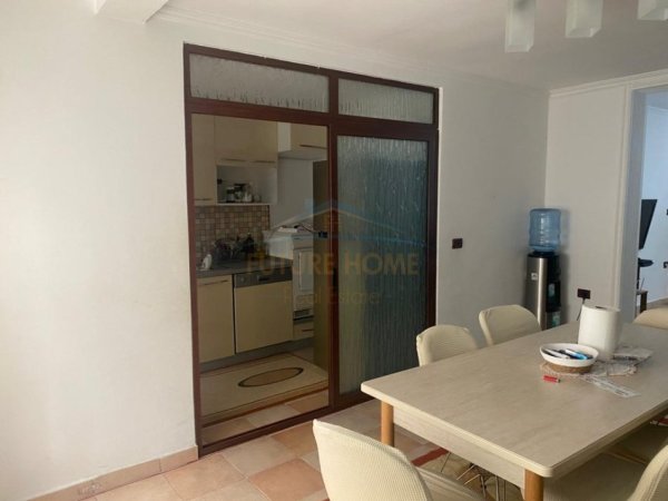 Tirane, shitet apartament 2+1+Ballkon Kati 2, 96 m² 260.000 € (Sheshi Willson)