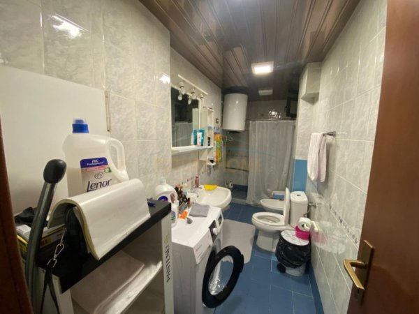 Tirane, shitet apartament 2+1+Ballkon Kati 2, 96 m² 260.000 € (Sheshi Willson)