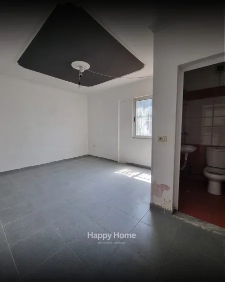 Tirane, shes ambjent biznesi Kati 0, 100 m² 295.000 € (SELITE)