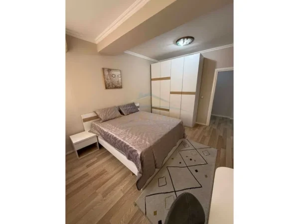0683487469  Tirane, shitet apartament 2+1+Ballkon Kati 7, 98 m² 320.000 € (Rruga Abdyl Frasheri , Bllok)