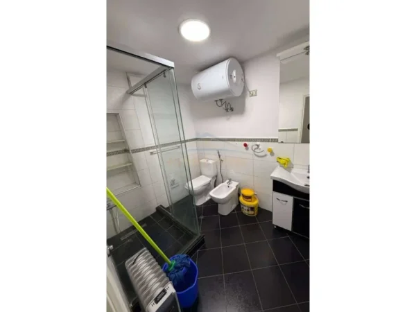 0683487469  Tirane, shitet apartament 2+1+Ballkon Kati 7, 98 m² 320.000 € (Rruga Abdyl Frasheri , Bllok)