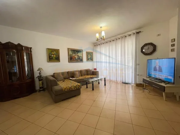 Tirane, shitet apartament 2+1+Aneks+Ballkon Kati 4, 123 m² 226.000 € (XHAMIA E TABAKEVE)