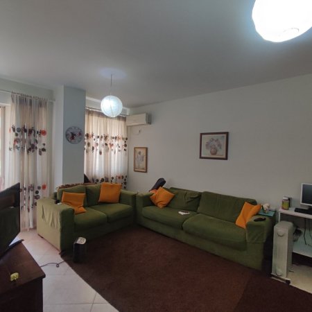 Tirane, shes apartament 2+1 Kati 6, 81 m² 118.000 € (Yzberisht)