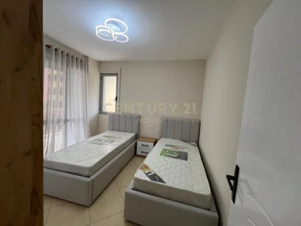 Durres Plazh, shitet apartament 2+1+Aneks+Ballkon Kati 1, 115 m² 135.000 € (Plazh Durres)