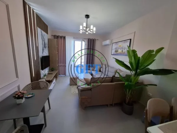Durres, jepet me qera apartament 1+1 Kati 4, 450 € 
