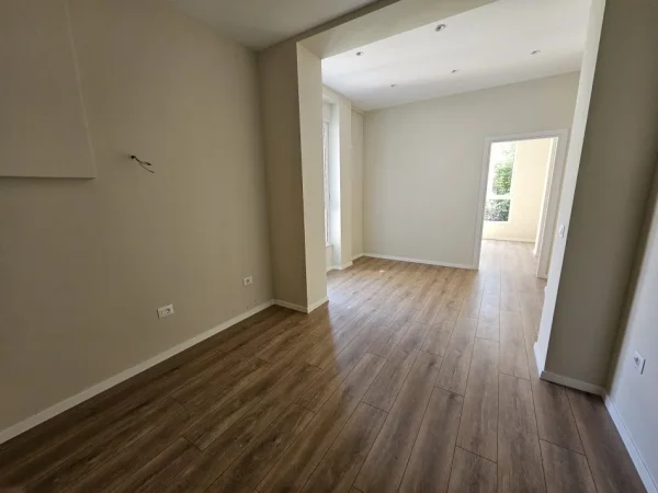 Tirane, shitet apartament 1+1 Kati 4, 41 m² 124.000 € (myslym shyri)