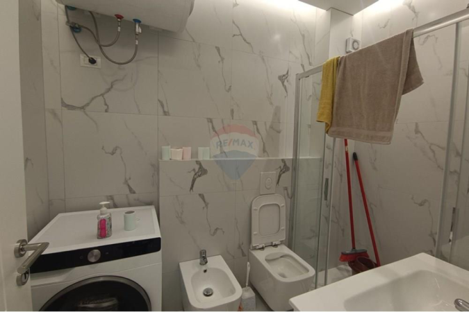 Tirane, jepet me qera apartament 3+1+Ballkon Kati 3, 101 m² 850 € (Don Bosko)