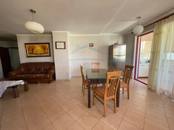 Durres, shitet apartament 2+1 Kati 12, 146 m² 230.000 € 