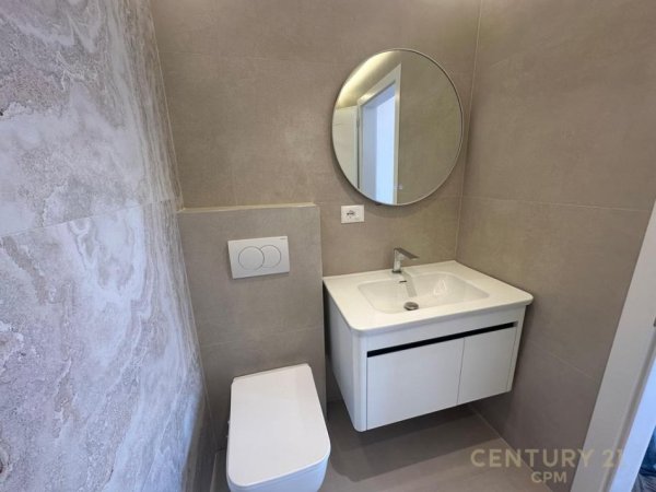 Tirane, shitet apartament 2+1 Kati 10, 101 m² 213.000 € (Rruga e Kavajës)