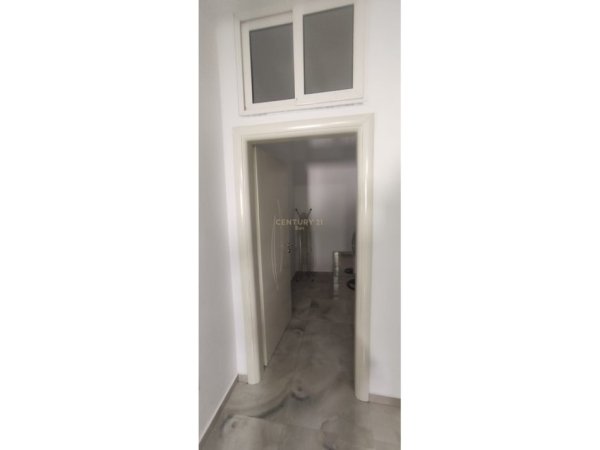 Durres, jepet me qera shtepi 2+1 Kati 1, 125 m² 350 € (Ish Kenet)
