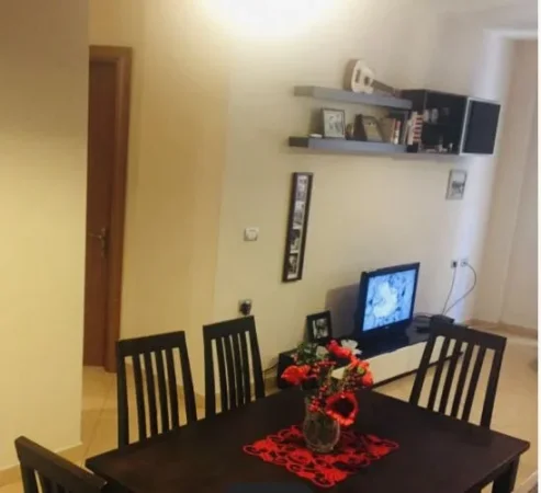 Tirane, jepet me qera apartament 1+1 Kati 6, 73 m² 35.000 € (Pallatet Cabej Prane Pasticeri Lika)