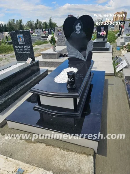 Tirane, shes Punime Varresh Elbasan - Qivur Graniti Dhe Mermeri - Varr Me Pikture 350 €