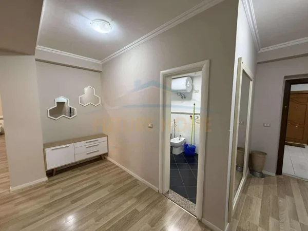 Tirane, shitet apartament 2+1 Kati 7, 98 m² 320.000 € (Blloku)
