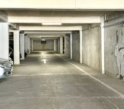 Tirane, jepet me qera garazh | post parkimi Kati -1, 20 m² 42.000 € (Rruga e Kavajes)