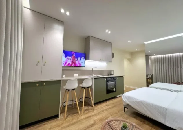 Tirane, shitet apartament 1+1 Kati 2, 70 m² 184.000 € (Pazari i Ri)