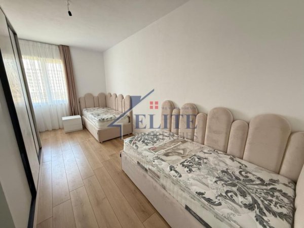Tirane, jepet me qera apartament 2+1+Ballkon Kati 4, 95 m² 500 € (Univers City)