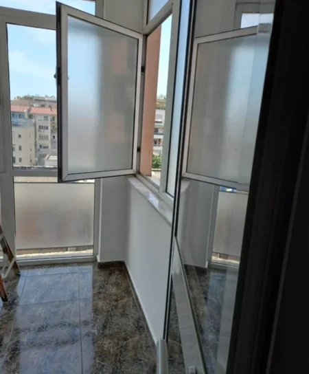 Tirane, shitet apartament 2+1 Kati 7, 85 m² (Myslym shyri)