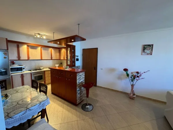 Durres, shitet apartament 2+1+Aneks+Ballkon Kati 9, 117 m² 175.000 € (Blu Star)