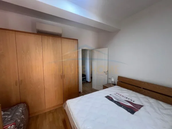 Tirane, jepet me qera apartament 1+1 Kati 2, 67 m² 550 € (Residenca Touch Of The Sun,Tiranë.)