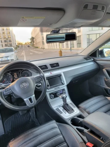 Tirane, shes makine Pasat cc Benzin, e zeze automatik Kondicioner 240.000 km 5.000 €