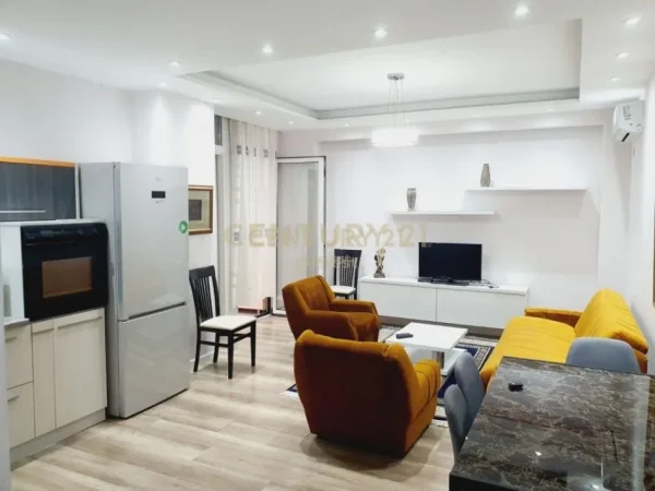 Tirane, jepet me qera apartament 2+1 Kati 2, 80 m² 550 € (KODRA E DIELLIT)