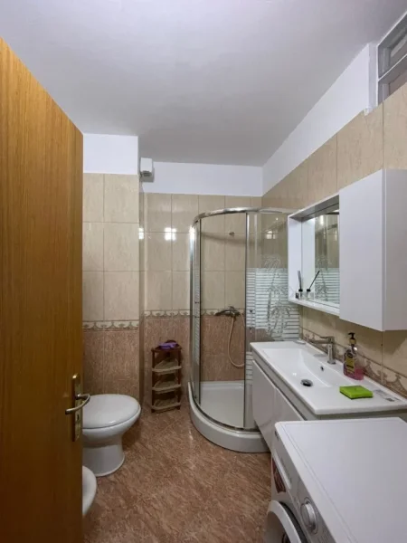 Durres, shitet apartament 2+1+Aneks+Ballkon Kati 4, 127 m² 250.000 € (Qender, Durres)