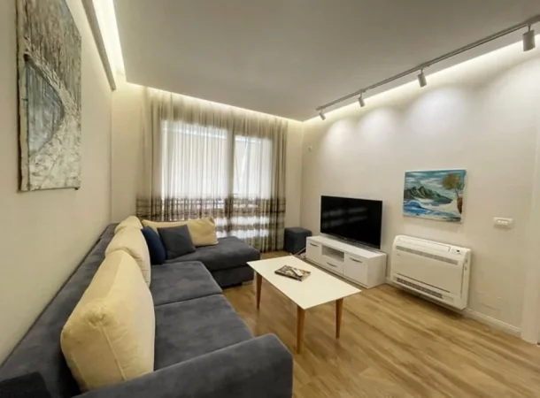 Tirane, shitet apartament 2+1+Ballkon Kati 6, 105 m² 295.000 € (KOMUNA E PARISIT)
