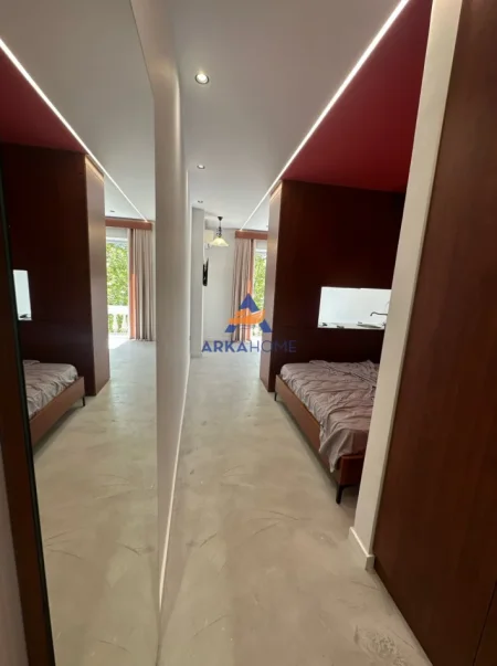 Tirane, jepet me qera Kati 5, 40 m² 500 € (Reshit Collaku)