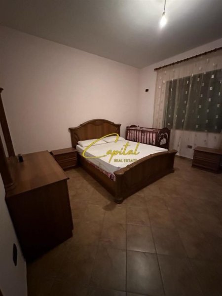 Tirane, jepet me qera apartament 2+1 Kati 3, 120 m² 400 € (SELITE)