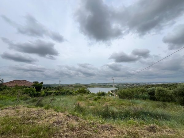 Durres, shitet shtepi 2+1+Ballkon Kati 1, 2.800 m² 100.000 € (Rruga e Shilores - Maminas)