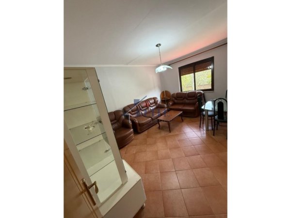 Tirane, shitet apartament 2+1+Ballkon Kati 2, 72 m² 115.000 € (Ali Demi)