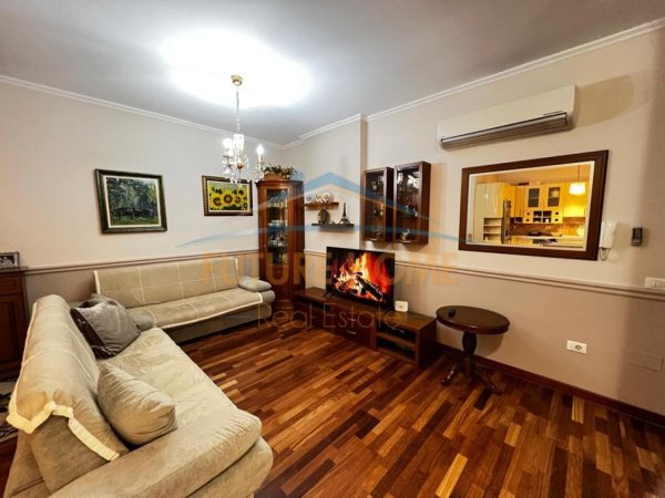 Qera, Apartament 2+1+Post Parkim, Kopshti Zoologjik, Tiranë.