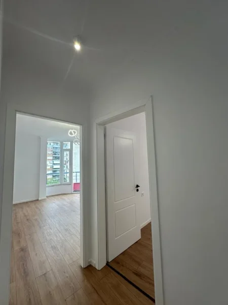 Tirane, shitet apartament 2+1+Ballkon Kati 4, 86 m² 130.000 € 