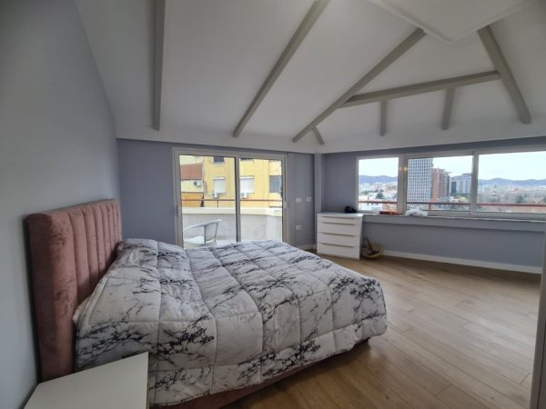 Tirane, jepet me qera apartament 2+1 Kati 9, 130 m² 1.000 € (Shkolla Baletit)