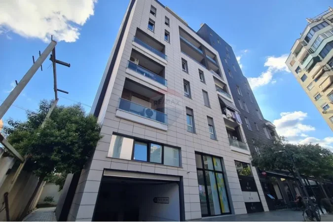 Tirane, jepet me qera ambjent biznesi Kati 0, 15 m² 300 € (9 Katshet)