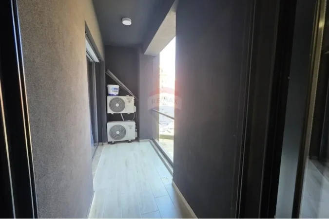 Tirane, jepet me qera apartament 1+1 Kati 2, 87 m² 500 € (Oasis Residence)