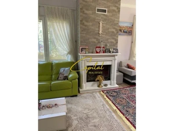 Tirane, shitet Vile 2+1 Kati 2, 400 m² 350.000 € (PEZA)